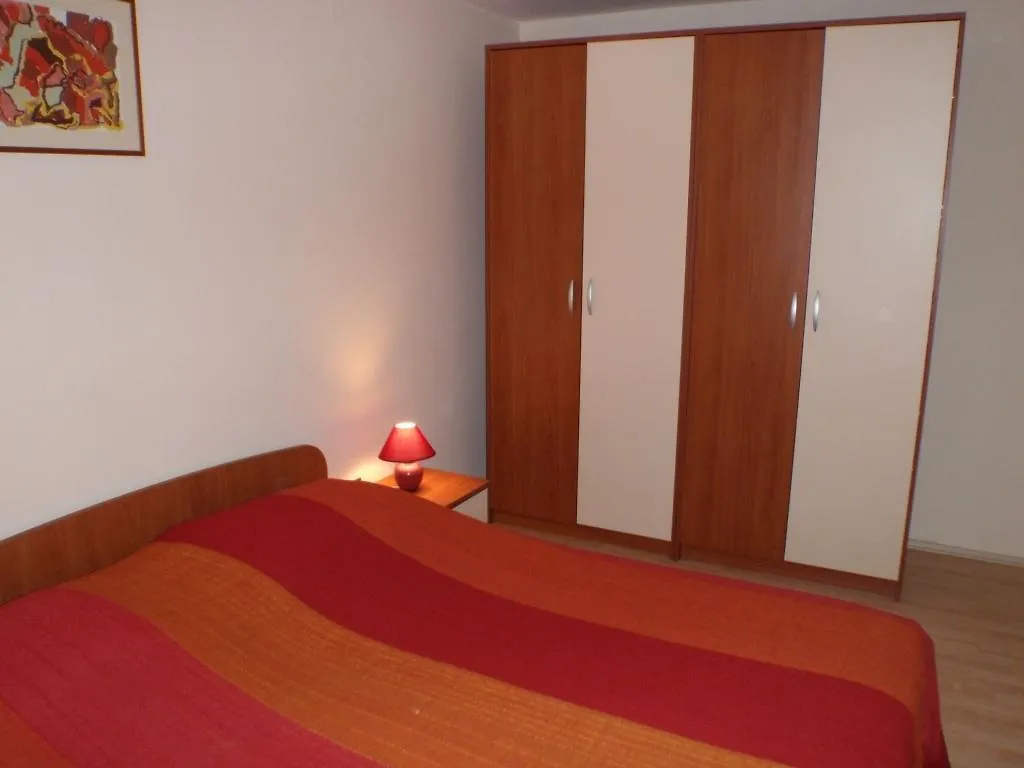 Apartment Jardin Pula