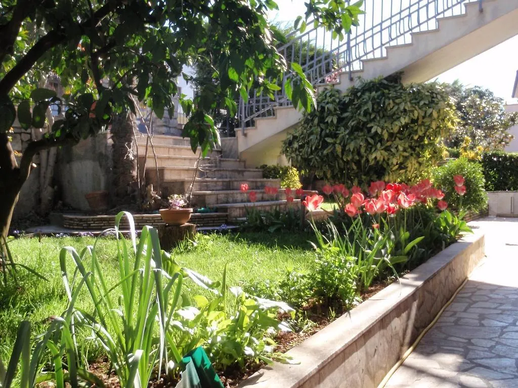 Apartment Jardin Pula