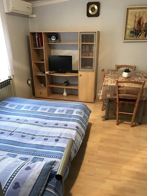 Apartment Jardin Pula